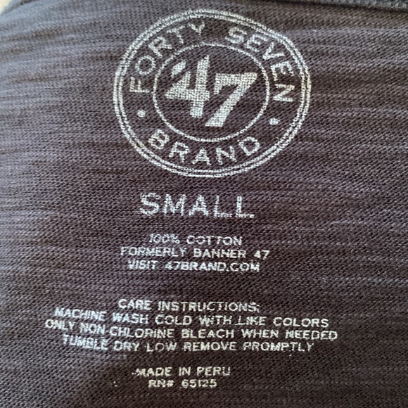 NWOT Chicago WHITE SOX Black Top with White Polka Dots - Picture 7 of 8